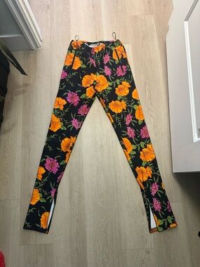 Women’s Black Floral Skinny Ponte Stretch Pant with Orange & Pink Blooms